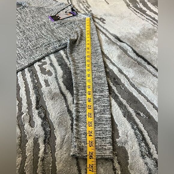 NWT Banana Republic V-Neck Long Sleeve Top/Sweater - Picture 9 of 10